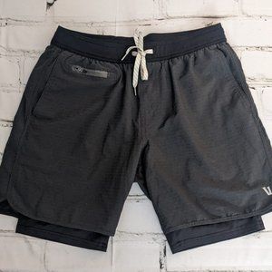 Vuori Men’s Stockton Athletic Performance Lined Short Size Medium Gray